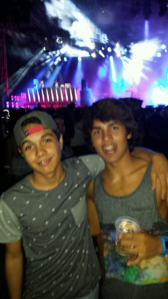 yanvi_ivann's tweet photo. #Tb #SoundFields @RicardojJuan http://t.co/WZBk0uxhTV