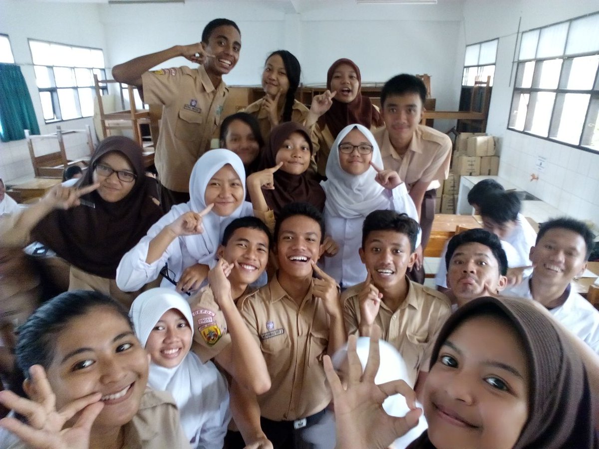 bunayyaajmal's tweet photo. Wkwk http://t.co/wHY000MNGp
