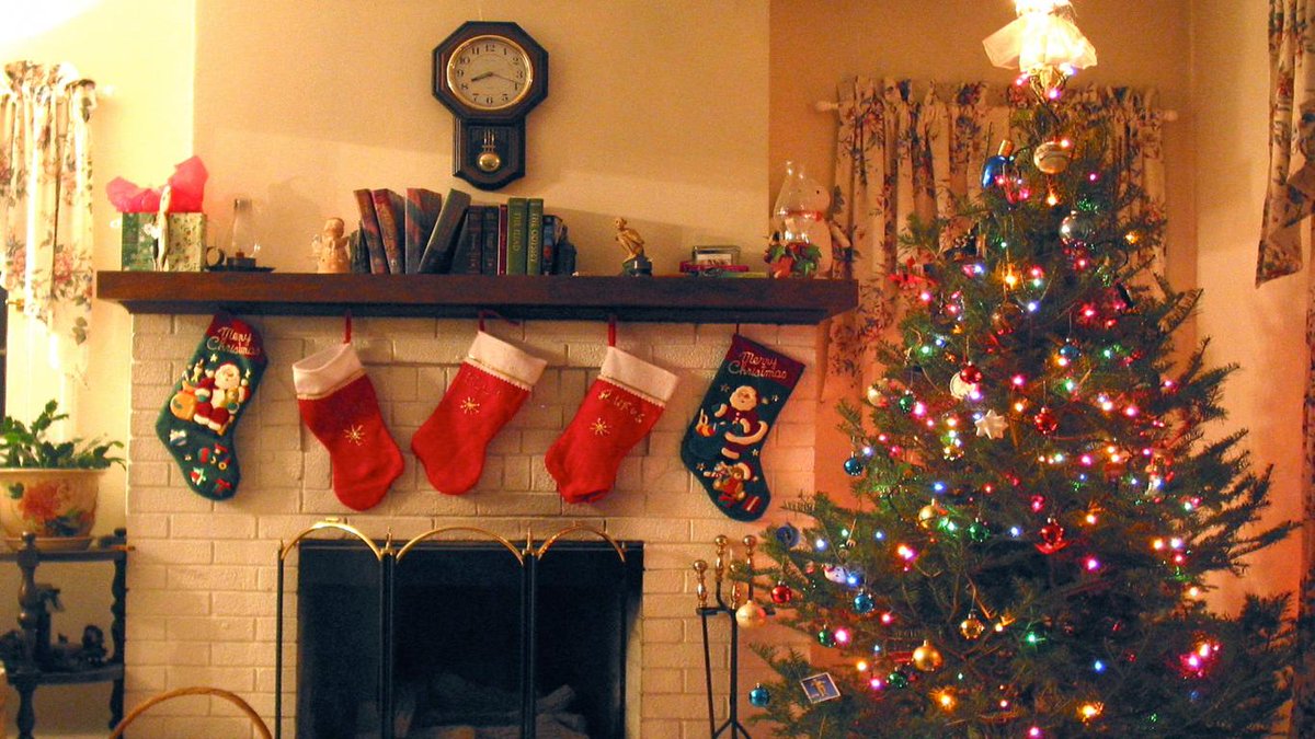 ChristmasCount's tweet image. RETWEET! If you can’t wait until your Christmas Decorations are up! 

🎅🎄🌟❄️🎁👼🎉