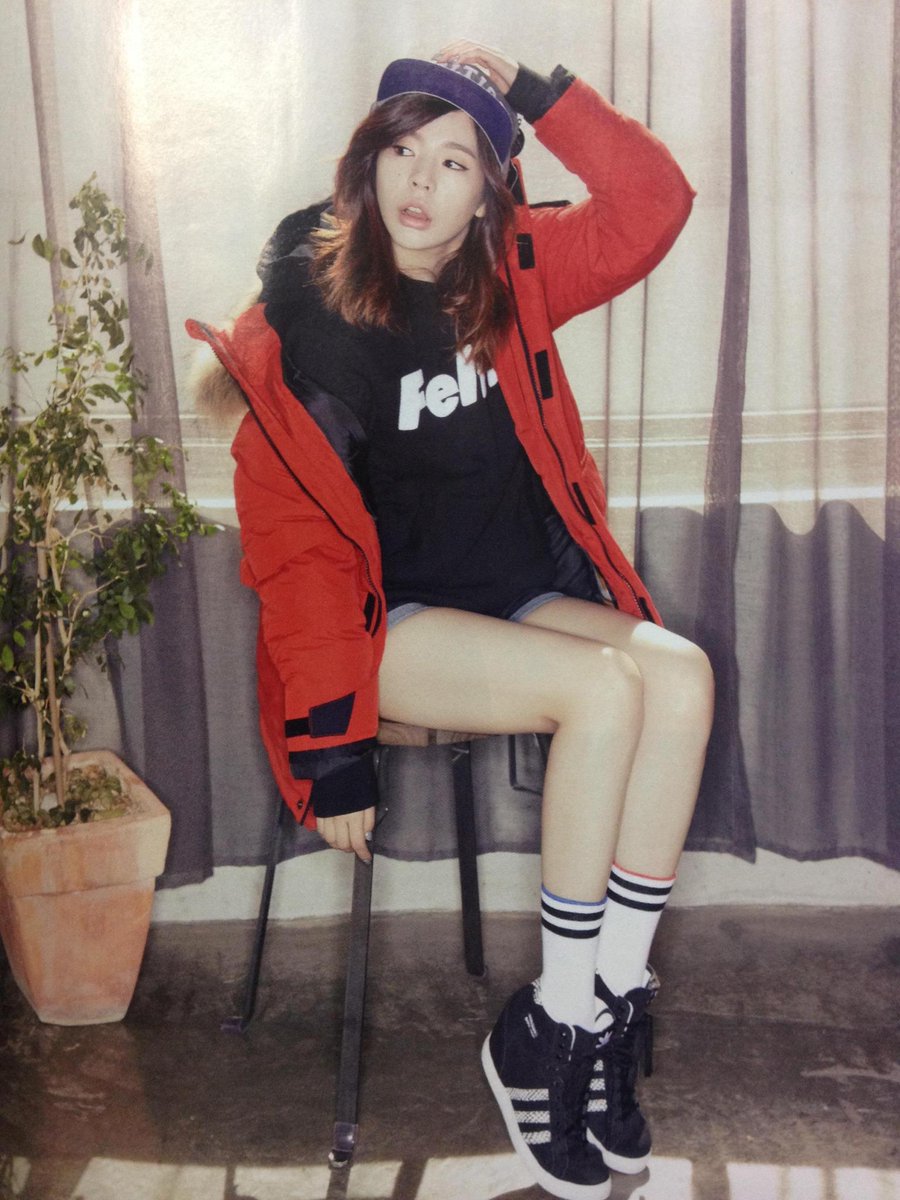 LadyKillJoy's tweet photo. SUNNY'S FELTICS PHOTOSHOOT IN CECI MAGAZINE

AAAAAAAAAAAAAAAAAAAAAAAAAAAAA
http://t.co/So5gCNSklX http://t.co/ejGVtckz8n