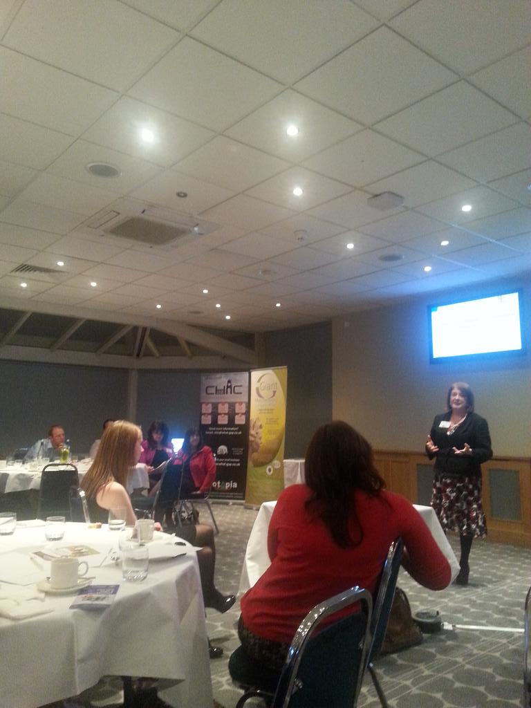 JSho_MMU's tweet photo. Great pitch from @MaryElizabethbc at the @KAN_Chester chcelebrstiont event tonight! @proflmartin http://t.co/fYdSxa8Bg6