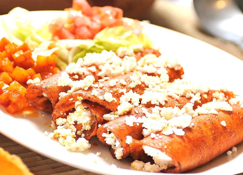 Este martes #MéxicoSabeA enchiladas placeras, sabor de #Michoacán  @Turismo_mich