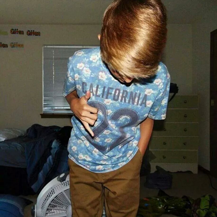SelfiesTeens's tweet photo. Dont hate #teenselfie #teen #cute #cuteguys http://t.co/2q1WknsN01