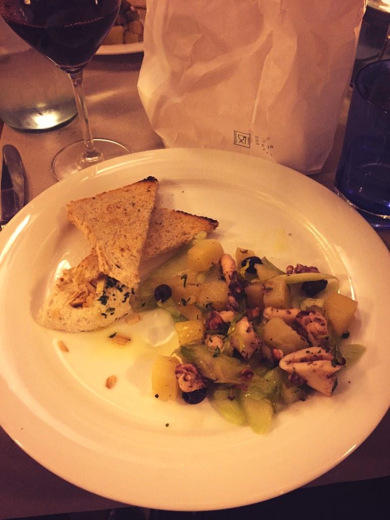 hbhoekman's tweet photo. Bona petit.#san polo http://t.co/to11rtMuMb
