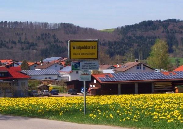 " Wildpoldsried, la petite ville allemande qui produit un surplus d'énergie de 500 % buff.ly/1Ac3l2E "
