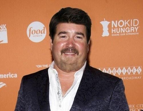 BuzzFeed's tweet photo. Guy Fieri Without His Trademark Hair Will Forever Change You
http://t.co/1eeCcLJjGZ http://t.co/OAYHY88VsL