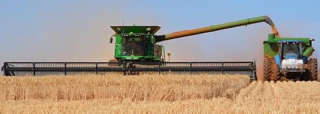 theweeklytimes's tweet photo. The Weekly Times has spoken to the of a 60-foot header - the widest header in the world! http://t.co/E00aMVz0Ne http://t.co/e9LR4OS7ln