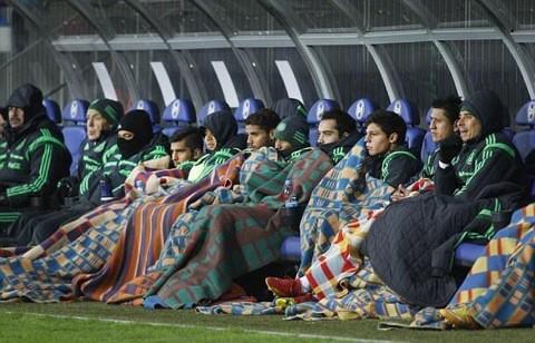 squadit's tweet photo. Nobody likes being a sub...especially in a Belarus winter! #Mexico http://t.co/Wgja13w0PQ