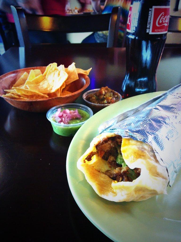 sam__rye's tweet photo. Lesson of the day: don't order anything 'super sized' in the US unless there's 2 of you eating... #SamFran http://t.co/9TbkRyjBLq