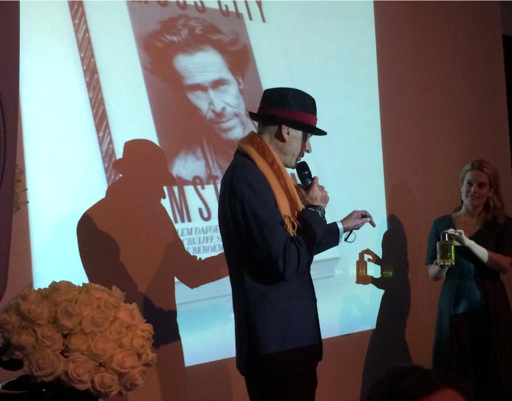 <a href="/MarkBuxtonParf/">Mark Buxton</a> creëerde exclusief een parfum geïnspireerd op Amsterdam! hoe bijzonder, en opbrengst voor <a href="/_Hubrecht/">Hubrecht Institute</a>