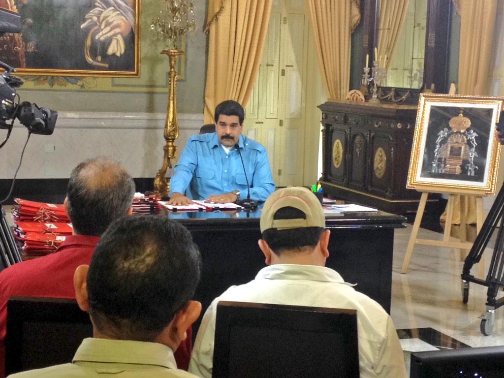 PresidencialVen's tweet photo. @NicolasMaduro: en base a un gran diálogo vamos a una ofensiva http://t.co/LSUutzOn7h