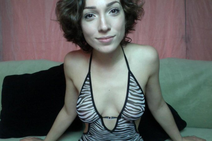 RETRO STYLE on CAM today!!! http://t.co/twGjCLE1Kz<a href="/tag/cherrypimps"class="tags"><span>#cherrypimps</span></a>