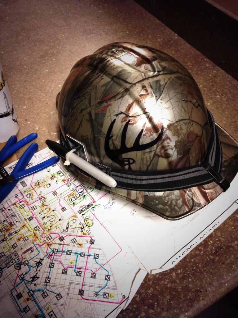 307_eric's tweet image. Would rather not be working today.. Up side..my new hardhat is in 👍