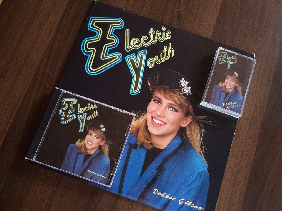 OdonSulla's tweet photo. My @DebbieGibson Electric Youth Album (1989) Collection: Vinyl, CD and Cassette Tape #DGCollection http://t.co/o4pebr3rxt