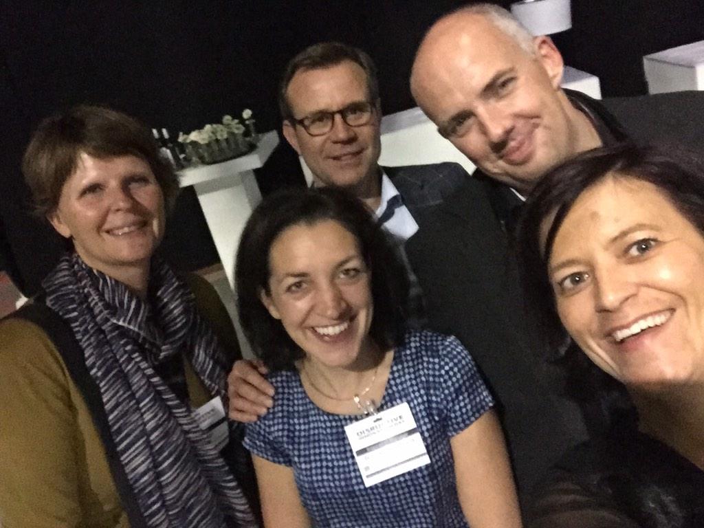 cate_flow's tweet photo. Die hards close the event :-) #diday2014
@DVanDhuynslager @TheRealPVB @evi_seymortier http://t.co/DQZktCBeWg