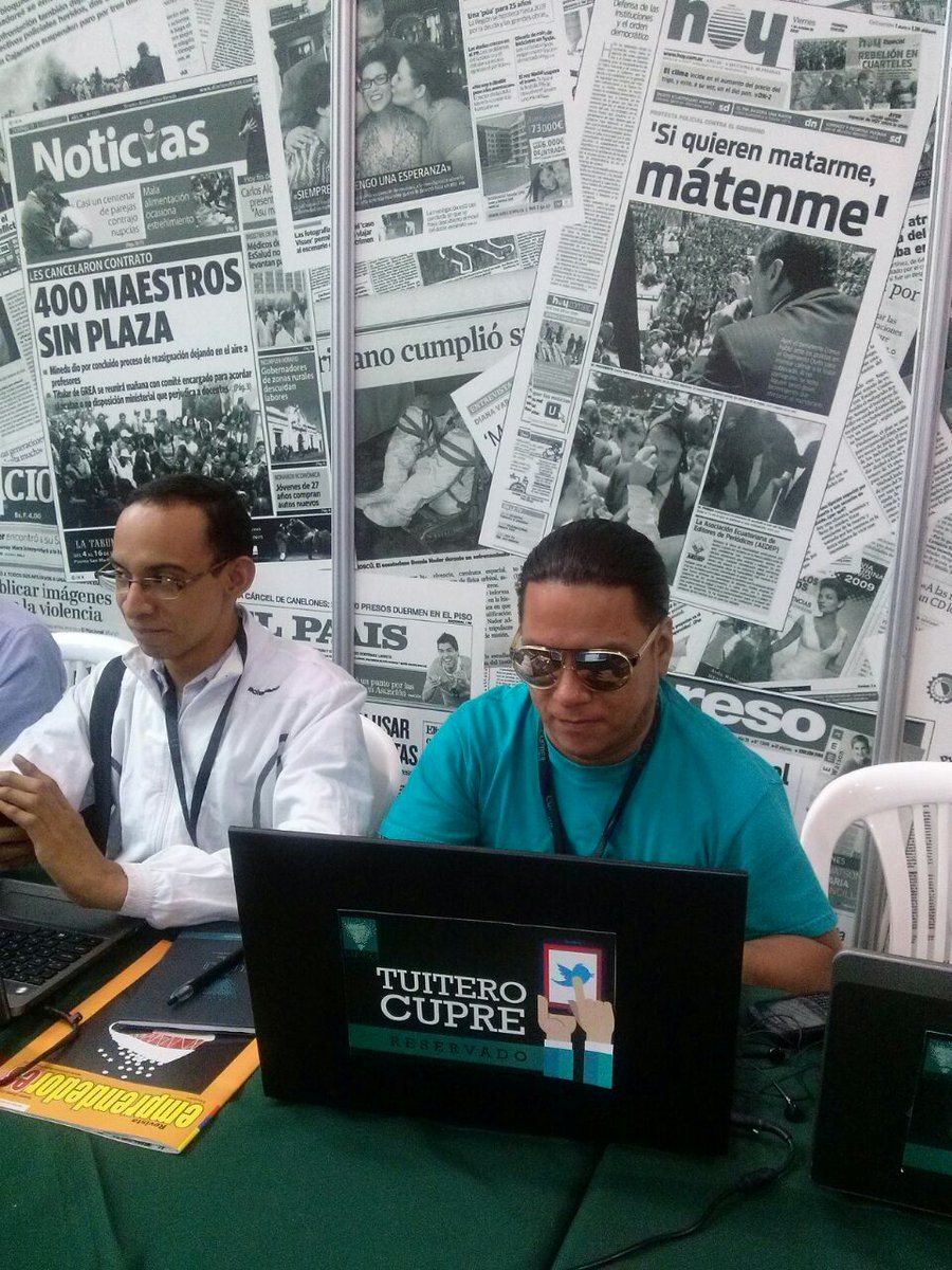 jesus90espin's tweet photo. #Filosofoseis #CUPRECUADOR #Cupre2014 ¡Tuitero Cupre! xD http://t.co/WxMvqcyDg4