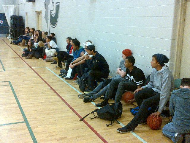 CHSCoyote's tweet photo. A mass of dedicated trainers ready to help Jr. Boys basketball #ineedhours #semesterisending #goyotes http://t.co/yYCDm5RxGU