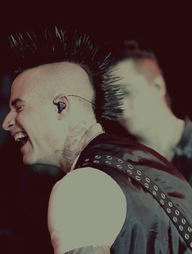 Happy Birthday Johnny Christ, I hope your day has been amazing because you deserve it, man. <3 