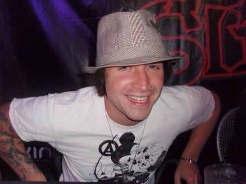 Right Im off as I have a productive day tomorrow, so goodnight people and once again, Happy Birthday Johnny Christ  