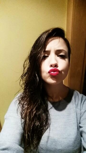 LenaJamaisVu's tweet photo. #idiottime #sunday #dance #sooobored #jemennuie #bonnenuit http://t.co/y2hCMaWfnr