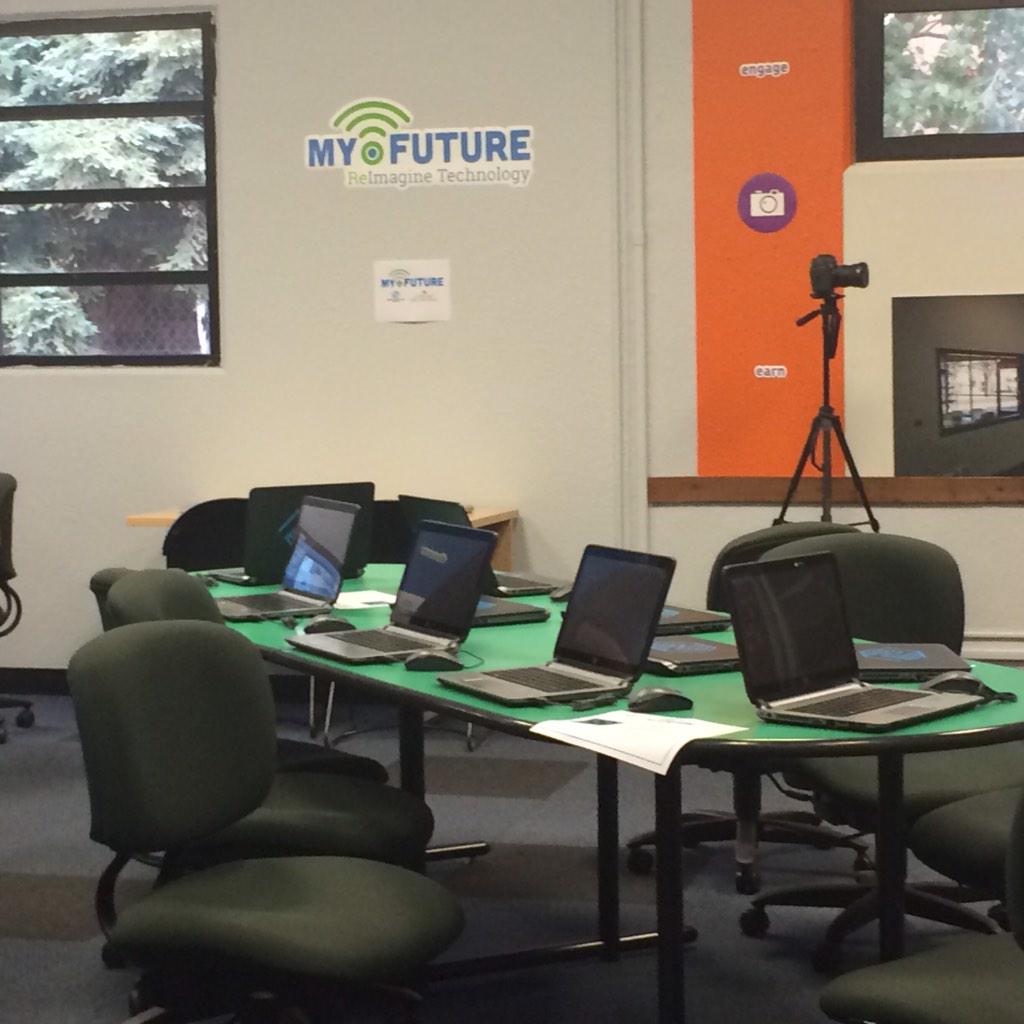JRoseman's tweet photo. I Love my Job! We are announcing  #ComcastCa support of #GreatFutures w/ My.Future @ Boys/ Girls Club-Peninsula. http://t.co/mxSiw8Ctj9