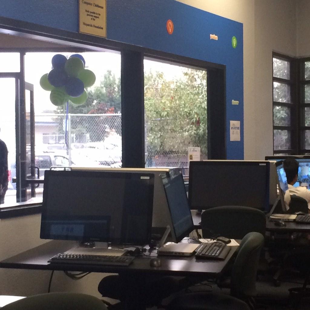 JRoseman's tweet photo. I Love my Job! We are announcing  #ComcastCa support of #GreatFutures w/ My.Future @ Boys/ Girls Club-Peninsula. http://t.co/mxSiw8Ctj9