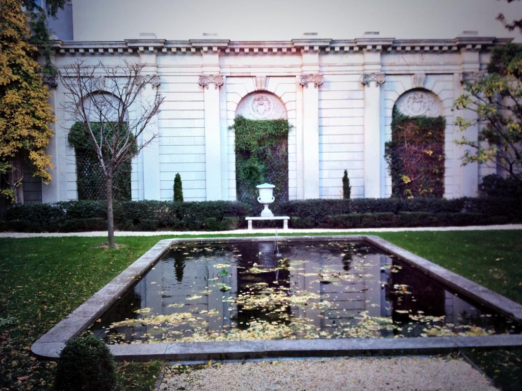 ElmaBeganovich's tweet image. Beautiful today #fallbliss 🍁🍂😱 #clubfashionista #NYC #blogger