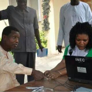 PastorEAAdeboye's tweet photo. "@AdeSmith_Snr: Exemplary Leader @PastorEAAdeboye http://t.co/SkPwanb1un"