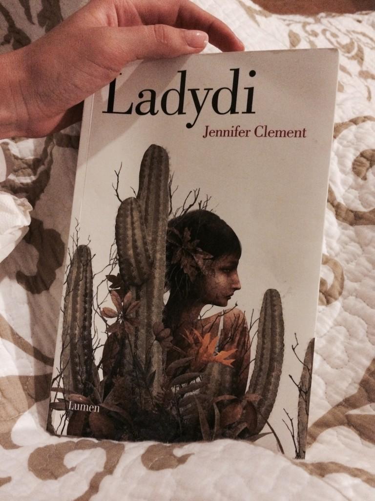 Noviembre mes de la #FIL2014 #BuenasNoches