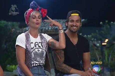 AFazenda's tweet image. Bruna Tang e Leo Rodriguez formam a nona Roça da Fazenda 7 dlvr.it/7YrHbN