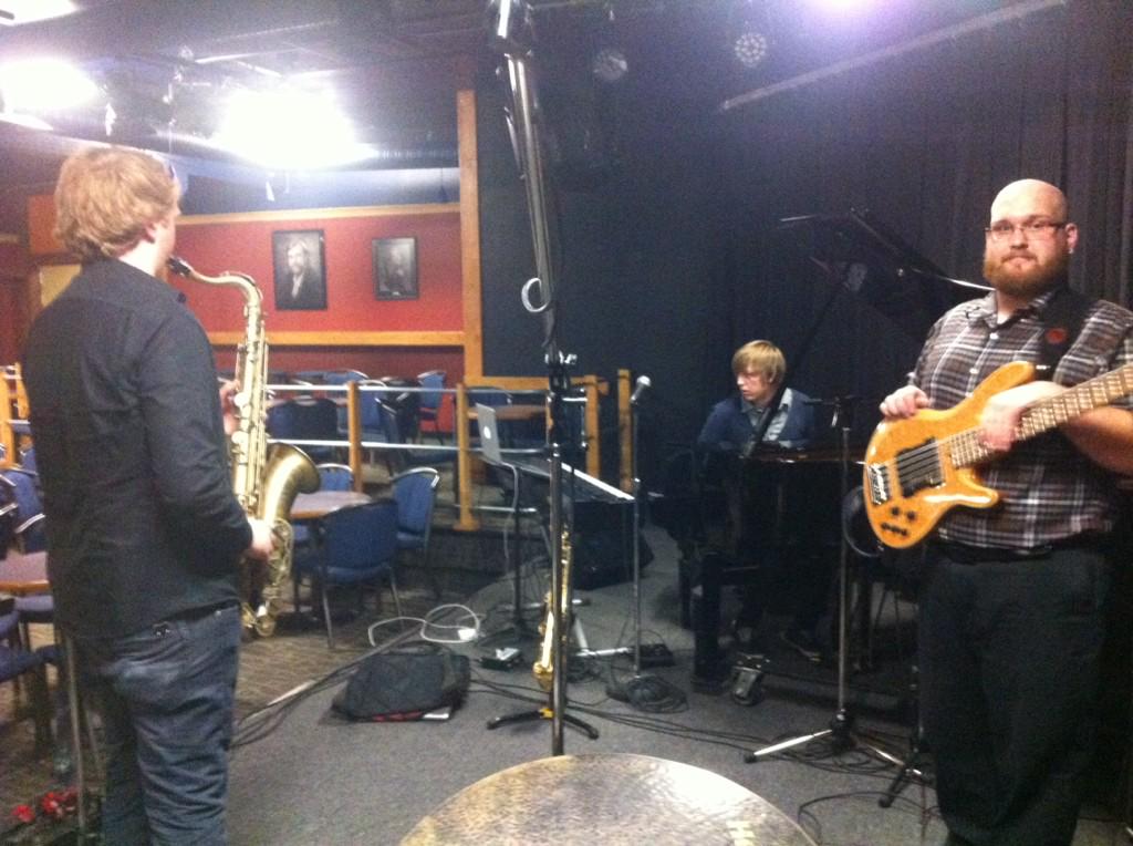sketchesofe's tweet photo. We're hosting the @YardbirdSuite jam tonight at 8pm! $5 cover! #yegmusic #yegjazz http://t.co/xLvzzarPXb
