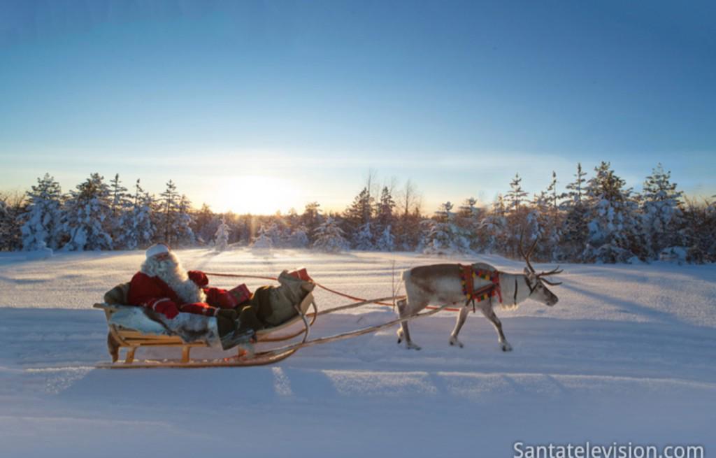 SantaOfficialll's tweet photo. Had a great practice run with dasher this morning!! Can't wait to see all of you on Christmas Eve!!! Ho ho ho!! http://t.co/bKeDtnaEIX