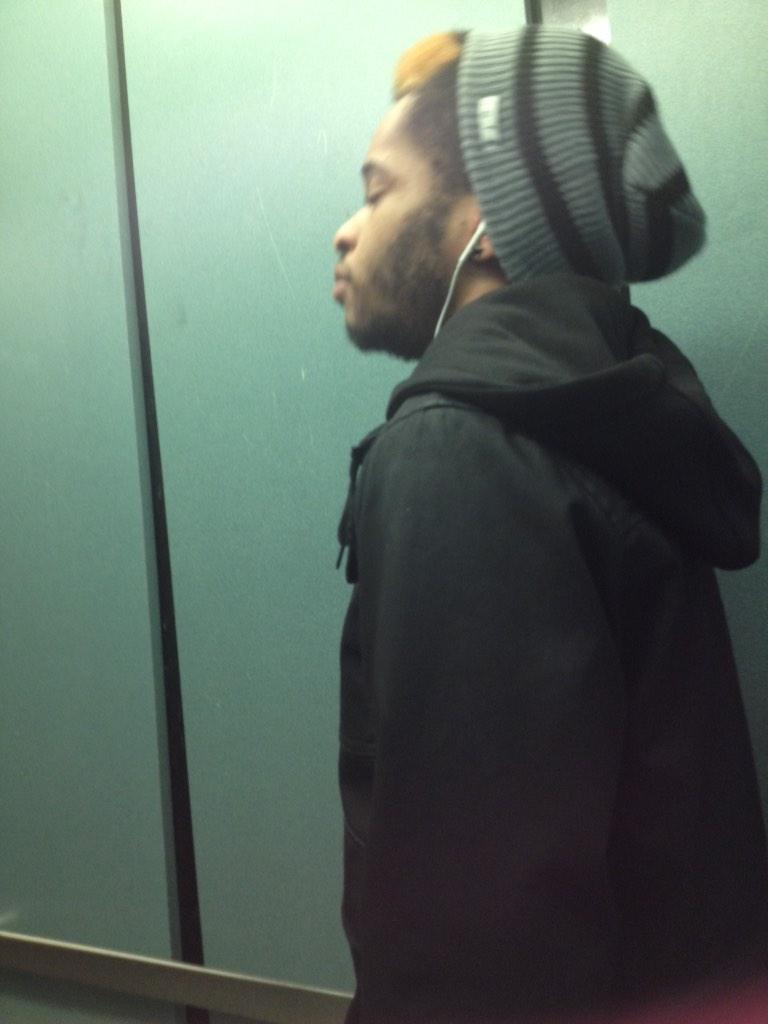 esu_creeper's tweet photo. "The look u give ur weed man when he give u some bullshit" http://t.co/y2gpAk8UgH