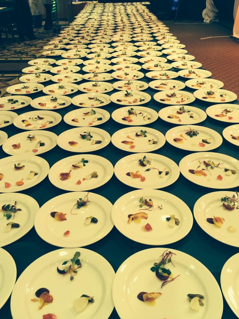 pleboeuf2's tweet photo. @HectorHli @glarivee @HLIPStGermain Gala des Grands Chefs 2014 avec Sébastien Giannini et Helena Loureiro http://t.co/YS9LClxtX8