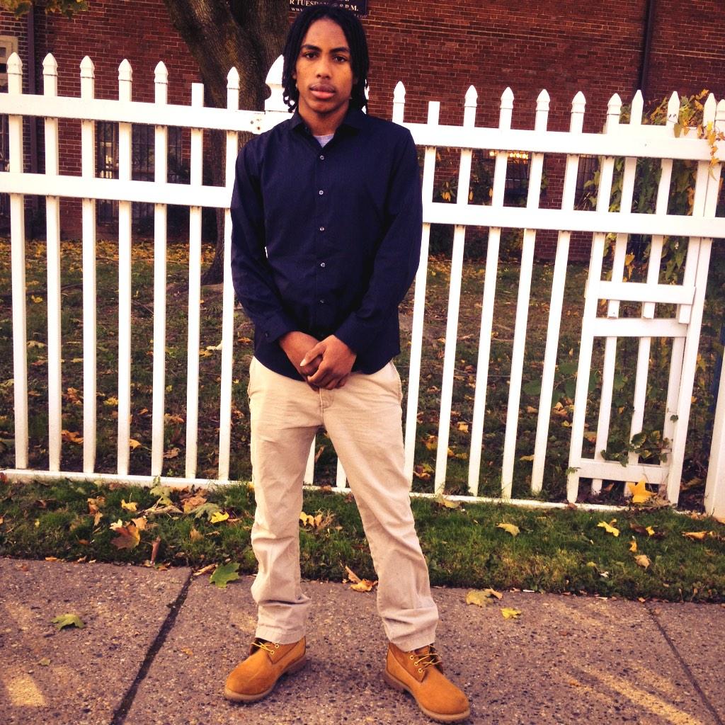 ChrisKROSS__'s tweet photo. @Lil__Jav On Here Follow Me! http://t.co/KJ0kGqknoU