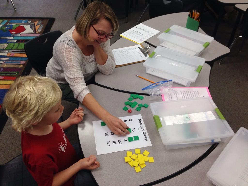 TallMrCurran's tweet photo. Loving student-led conferences! @BaywoodBears iPad_storytime #BaywoodBears #slcusd http://t.co/hqynKr0VKq