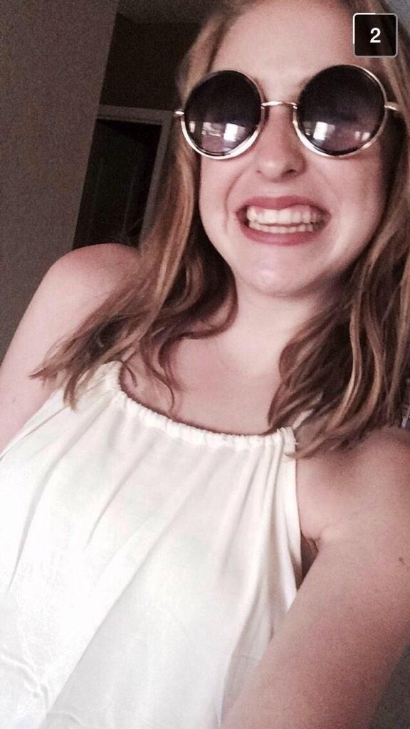DVsfinest's tweet photo. @carolinepass19 😍😛 http://t.co/Xt9qcvCimj
