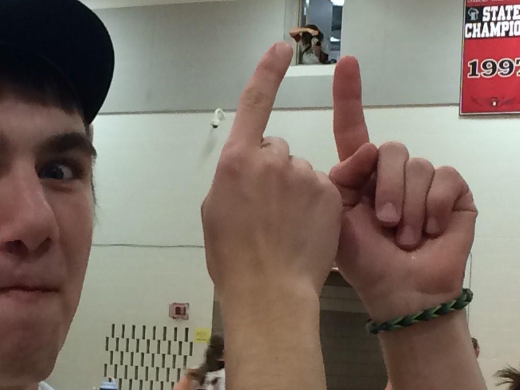 SAPlenge's tweet image. Is it a bird? Is it a plane? Nope it&apos;s the bearded dude with long hair. #flyingobjects @NBGX3Media