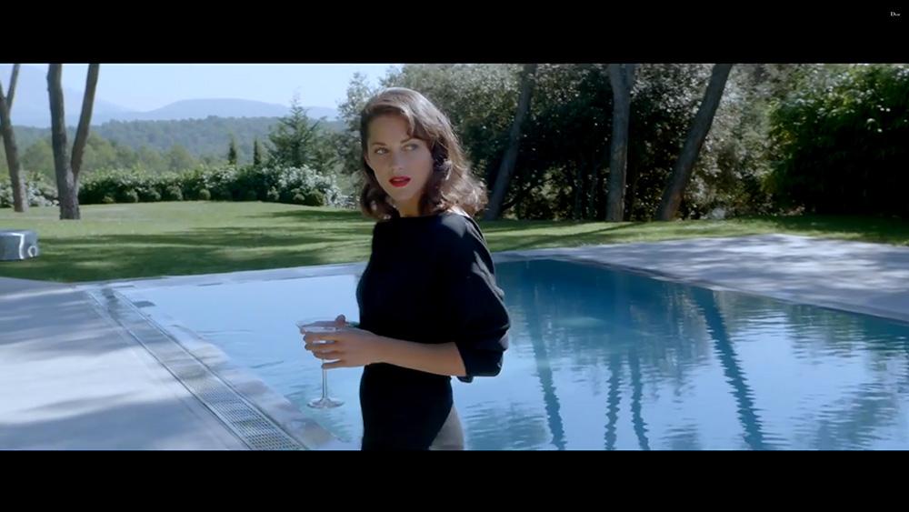 InStyle's tweet photo. Marion Cotillard walks on water (and sings!) in @dior's latest video: http://t.co/jISQBfoeKZ http://t.co/UwdnQ4Krm2