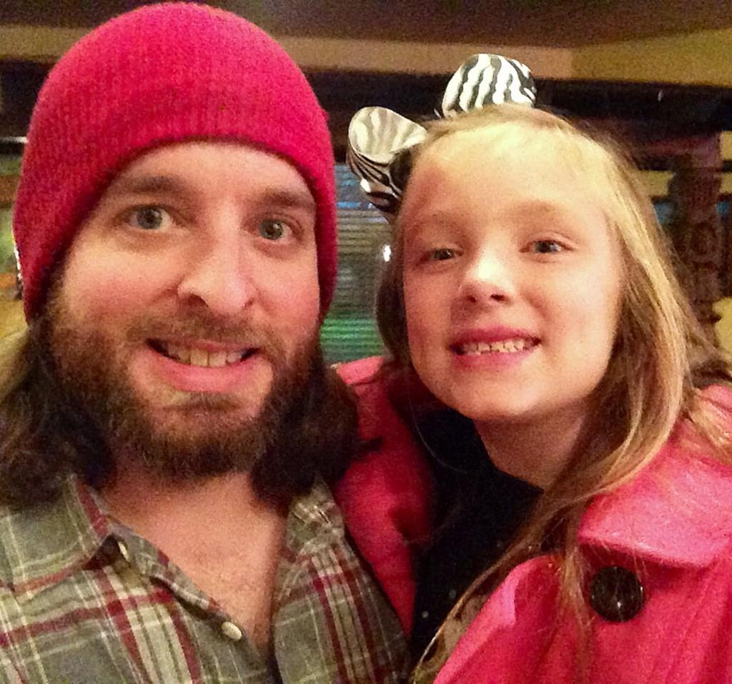 jdhogg_drums's tweet photo. glad I got to see all the kids tonight at dad's birthday dinner.
#Addy #AdelineRose #UncleJeff http://t.co/k5MVnUPaZP