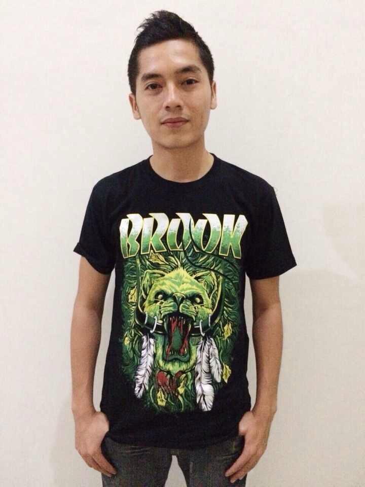 BROOK_Factory's tweet image. Thanks for @jojosilalahi wearing BROOKFCTRY. We proud you braadeerrr!! #supportproductindie!! 🎸