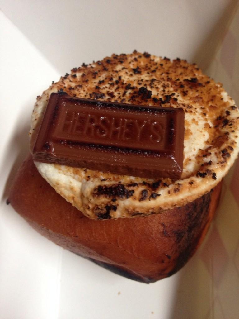 EventbriteLA's tweet photo. I'll have s'more please. @FillrUpLA @tastemade @spinPRgroup #fillrupla http://t.co/54Z7x4eEKp