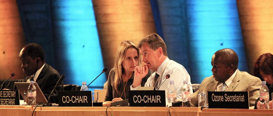 IISD_ENB's tweet image. Tuesday's photos and highlights from #MontrealProtocol #MOP26 are here: iisd.ca/ozone/mop26/18…