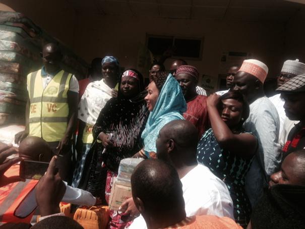 segunarinzeaina's tweet photo. Visit to Gombe by Agn led by the President Ibinabo Fiberisima to IDPs http://t.co/FKy3SHbynv