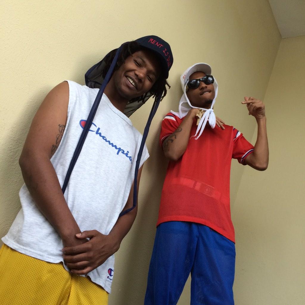 oscar_proud_'s tweet photo. โ@lilsahnflatheem: Told yo ass dat rent due #apt50 http://t.co/AEo5lA79xFโ icon