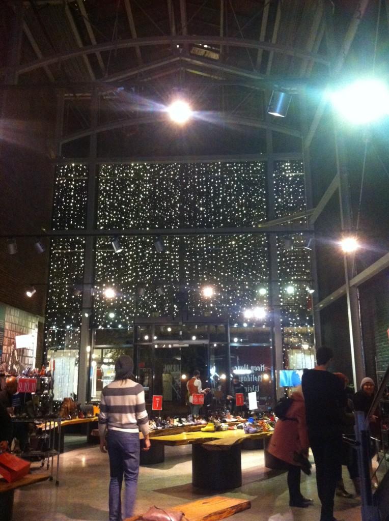 PJWDavidson's tweet photo. #vogsamplesale omg fun times select styles on sale for $49? Sayyyyyyy whatttttttt???? http://t.co/BqWnQ84NMr
