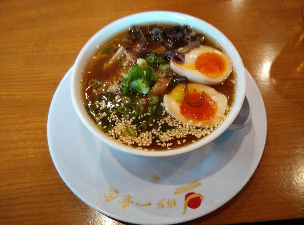 79Stefanus's tweet photo. @ikkousha_ramen nyamm..nyammm... http://t.co/rHw2oxXCSx