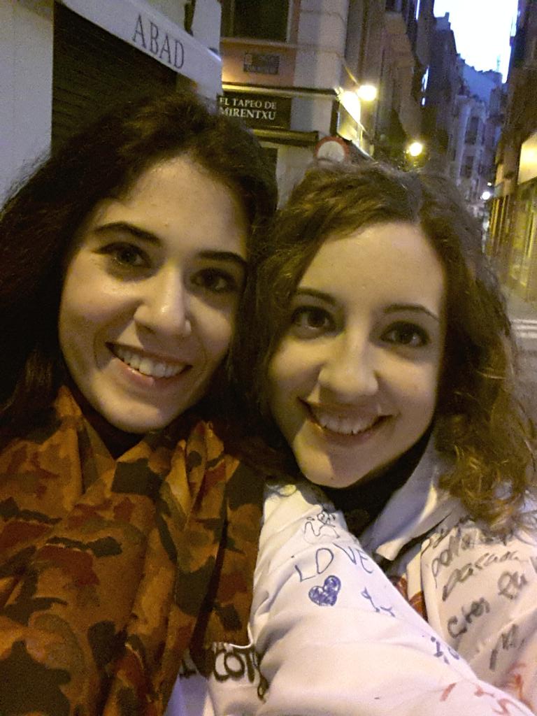 PisoShore's tweet photo. Buenas noches!! #batas2014 http://t.co/zjccTcOdRU