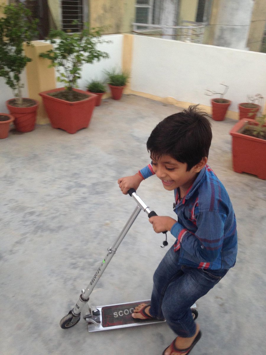 SanjayTrio's tweet photo. http://t.co/9GV2m20WMm