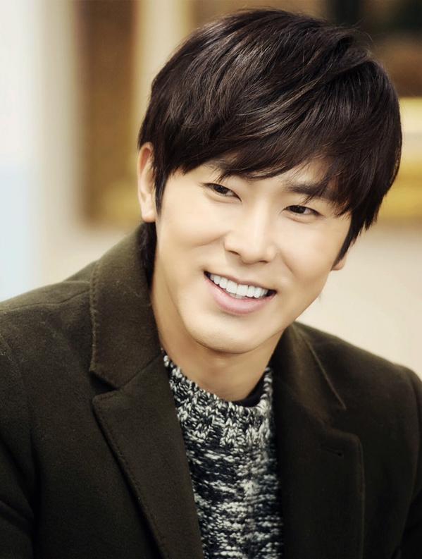 B2ym1OjCEAAm4C9.jpg:large